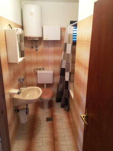 Apartman Supetarska Draga Appartement Buitenkant foto