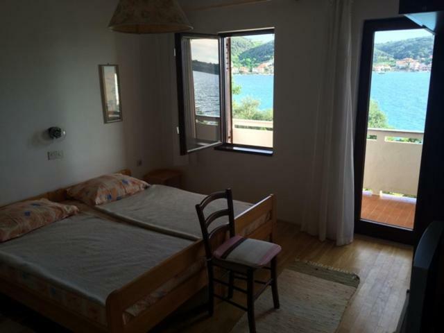 Apartman Supetarska Draga Appartement Buitenkant foto